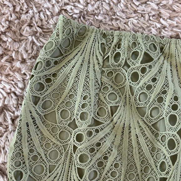 PrettyLittleThing Lace Skirt - Picture 5 of 11